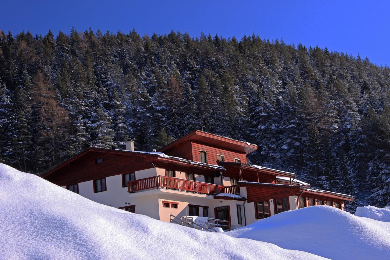 Hotel Studnicky Vernar Exterior photo