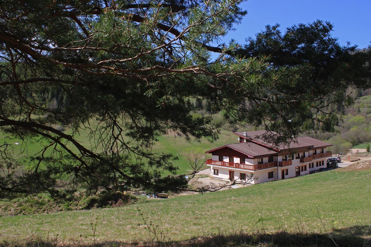 Hotel Studnicky Vernar Exterior photo