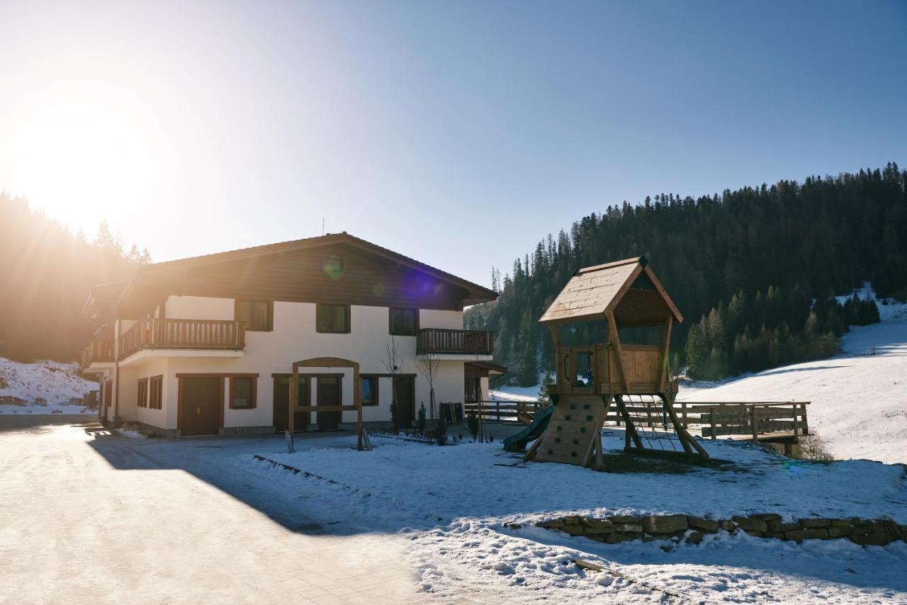 Hotel Studnicky Vernar Exterior photo
